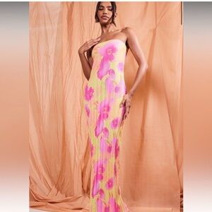 PrettyLittleThing Multi Floral Print Plissé Bandeau Cowl Back Maxi Dress  0 NWT